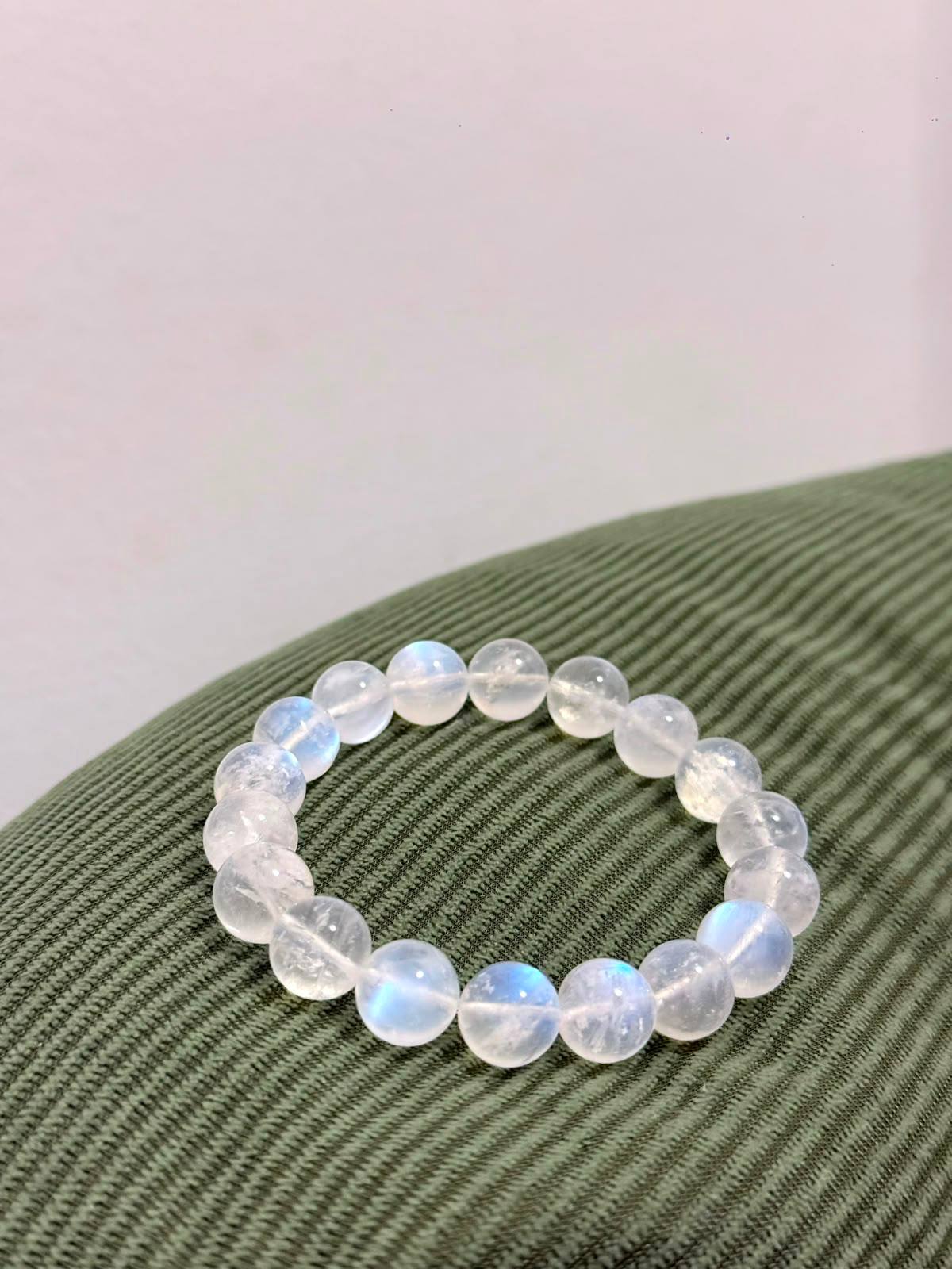 Moon-Glow Moonstone (Blue Sheen Moonstone Round Bead Bracelet)